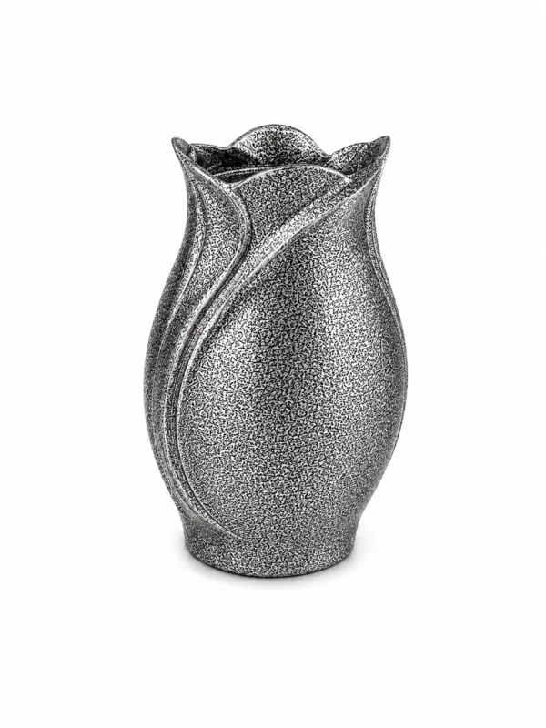 Monument Vase Aluminium Hammered Chromium – 29.50 x 20 cm